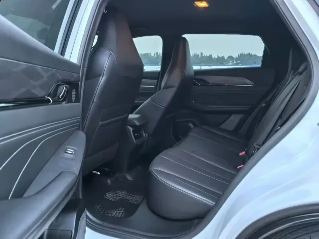 Dongfeng Fengshen L7 — Фото автомобиля 5