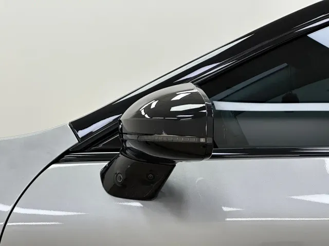 Xpeng P7 — Фото автомобиля 11