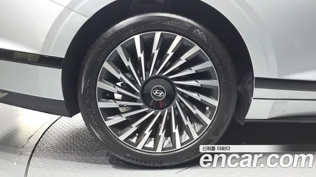 Hyundai Grandeur GN7 — Фото автомобиля 5