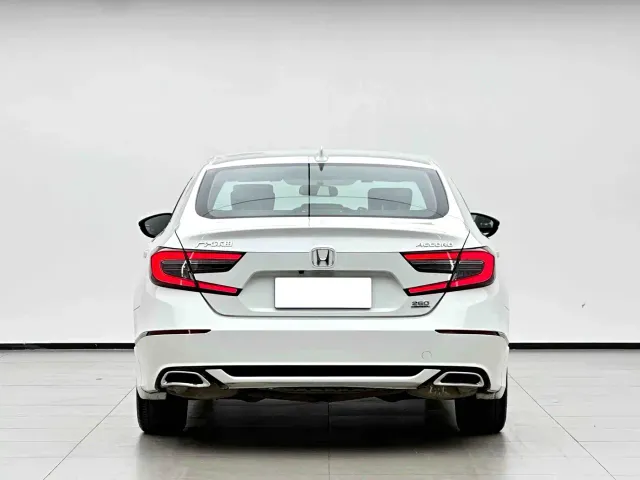 Honda Accord — Фото автомобиля 4