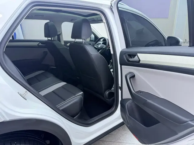 Volkswagen T-Roc — Фото автомобиля 20