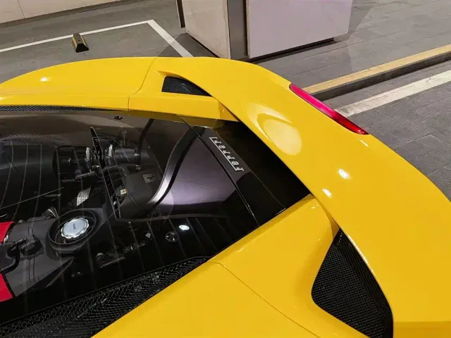 Ferrari F8 — Фото автомобиля 8