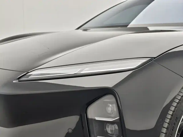 Nio ET5 Touring — Фото автомобиля 15