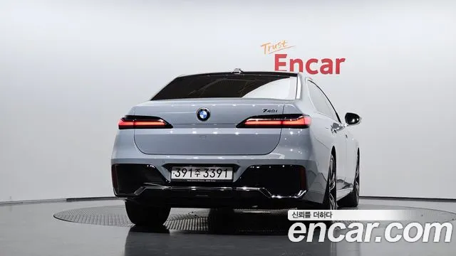 BMW 7 Series G70 — Фото автомобиля 4