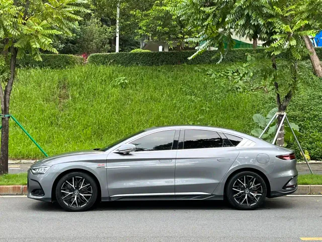 BYD Han — Фото автомобиля 3