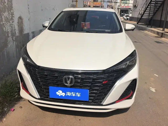 Changan Eado — Фото автомобиля 2