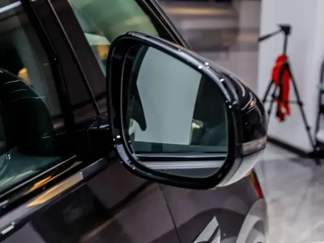 Li Auto MEGA — Фото автомобиля 30