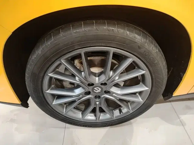Leapmotor C10 — Фото автомобиля 22