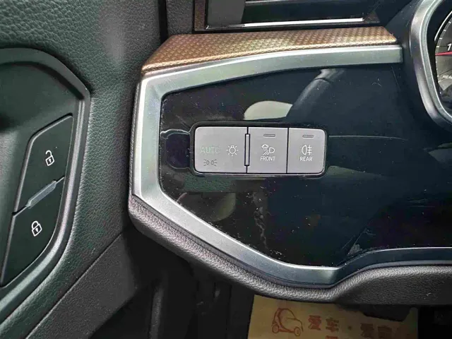 Audi Q3 — Фото автомобиля 10