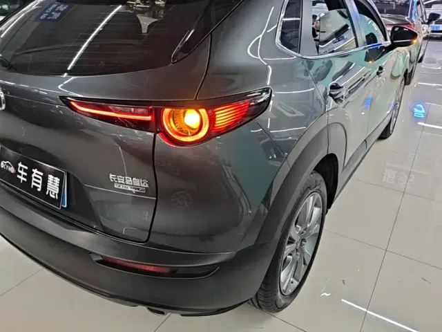 Mazda CX-30 — Фото автомобиля 7