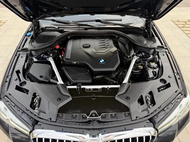 BMW 5 Series — Фото автомобиля 27