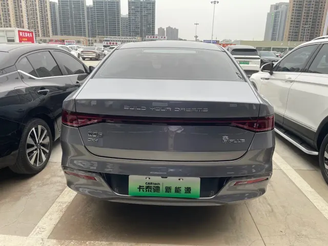 BYD Qin PLUS 2023 Champion Edition DM-i 55KM Leading — Фото автомобиля 12