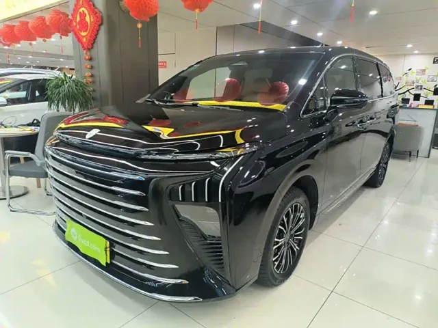 Фотография автомобиля — Forthing Xinghai V9
