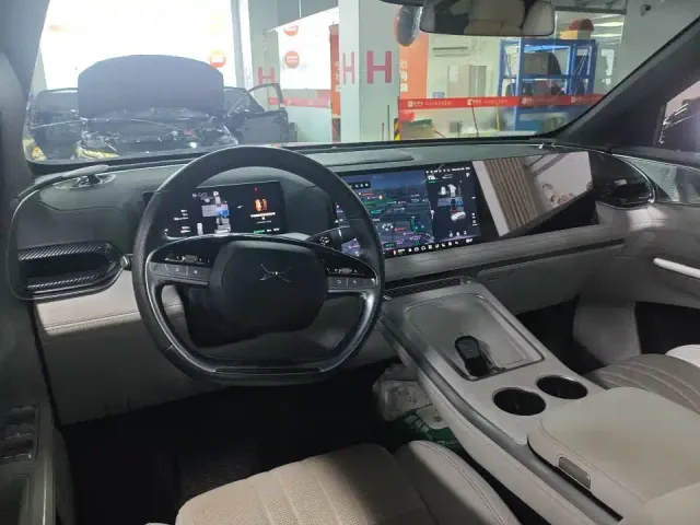 Xpeng G9 — Фото автомобиля 5