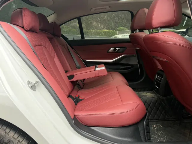 BMW 3 Series — Фото автомобиля 15