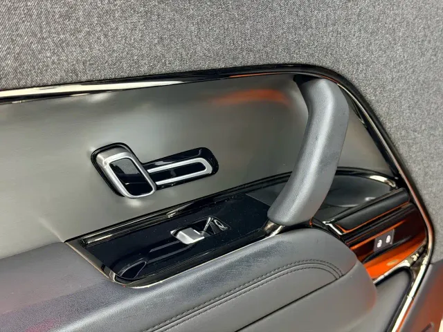 Land Rover Range Rover Sport — Фото автомобиля 12
