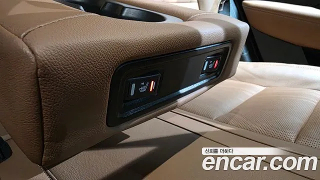 Renault-KoreaSamsung QM6 Новый QM6 2.0 LPe RE Signature 2WD — Фото автомобиля 27