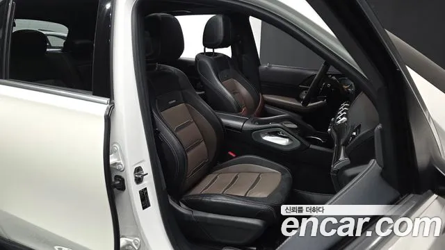 Mercedes-Benz GLE-Class — Фото автомобиля 26