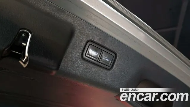 Hyundai Staria Staria 4WD Lounge 7 мест — Фото автомобиля 17