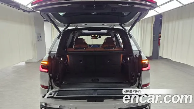 BMW X7 — Фото автомобиля 20