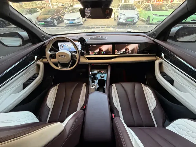 Geely Xingyue L — Фото автомобиля 6