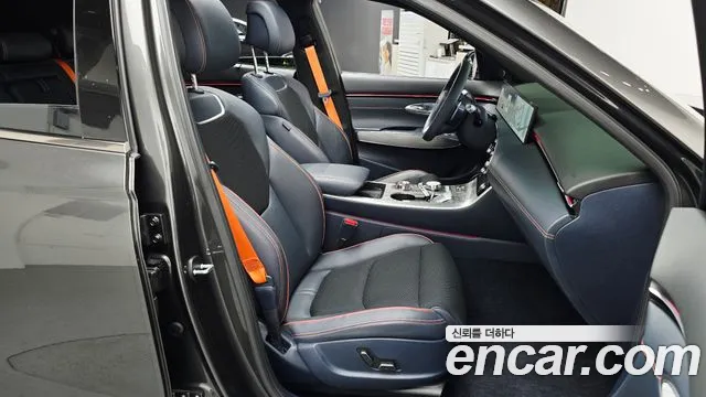 Genesis GV70 2.5T Бензин 2WD — Фото автомобиля 24