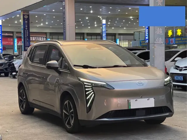 GAC Aion Y — Фото автомобиля 2