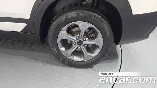 Kia Seltos Seltos Бензин 1.6 турбо 2WD — Фото автомобиля 21