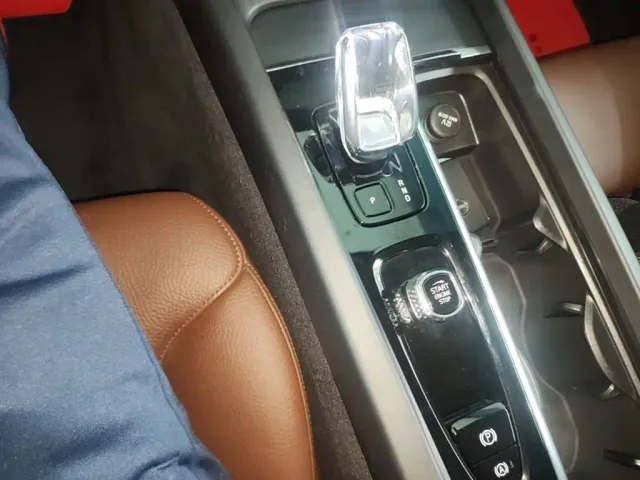 Volvo S60 — Фото автомобиля 13