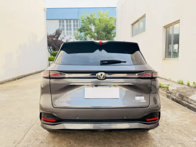 Changan CS75 Plus — Фото автомобиля 8