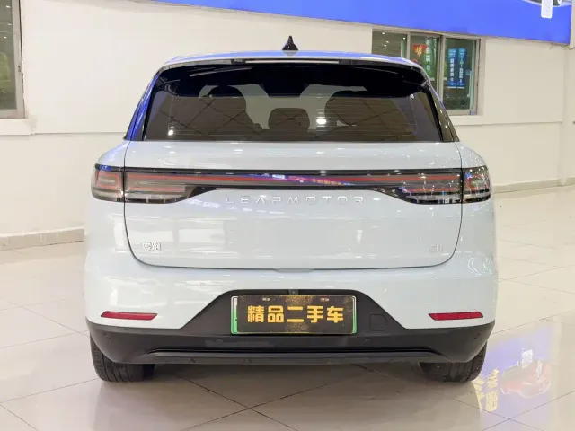 Leapmotor C11 — Фото автомобиля 7