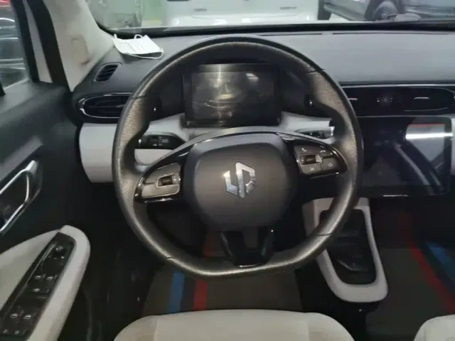 Leapmotor T03 — Фото автомобиля 10