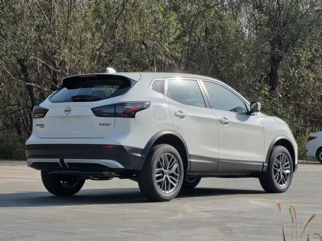 Nissan Qashqai — Фото автомобиля 5