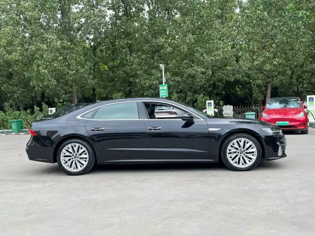 Audi A7L — Фото автомобиля 4