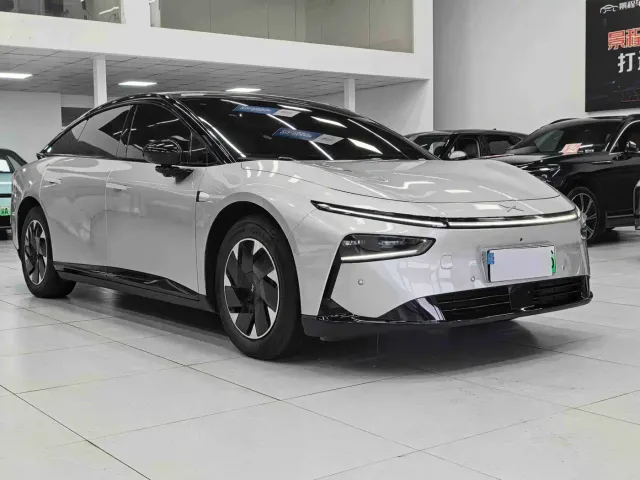 Xpeng P7+ — Фото автомобиля 3