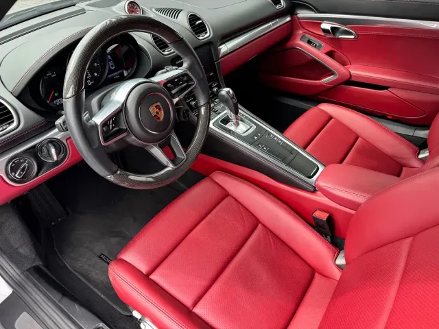 Porsche 718 — Фото автомобиля 14