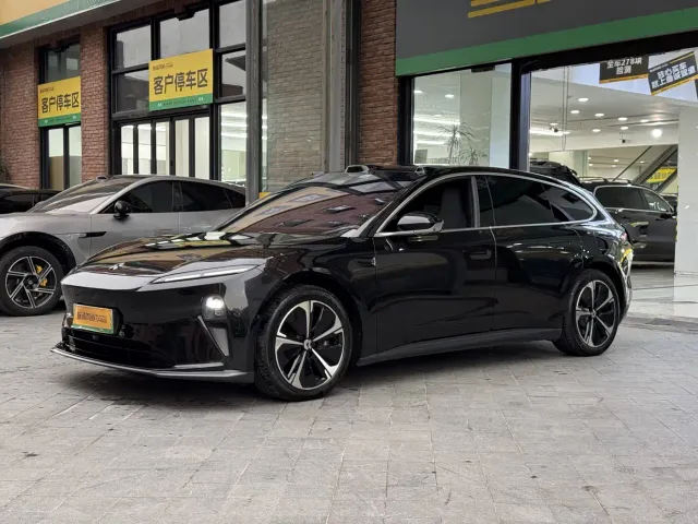 Nio ET5 Touring — Фото автомобиля 4