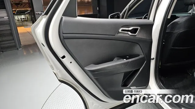 Kia Sportage Sportage 5-е поколение Дизель 2.0 2WD — Фото автомобиля 25