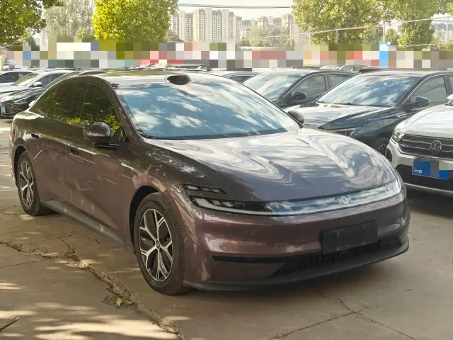 Changan Qiyuan A06 — Фото автомобиля 2