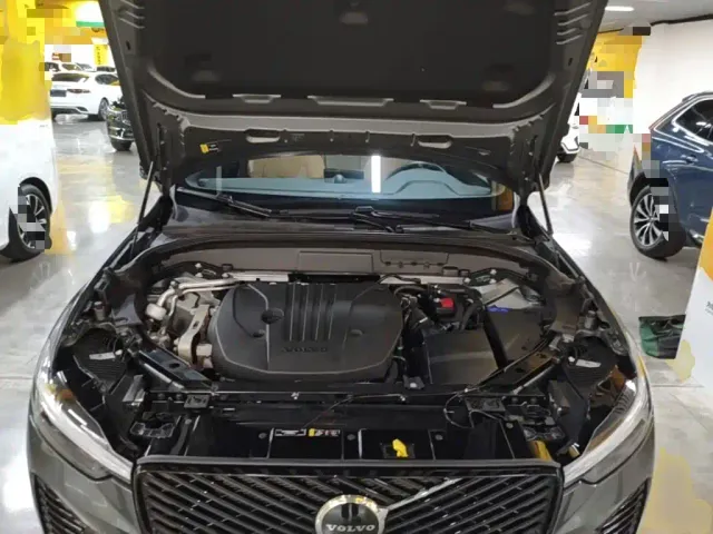 Volvo XC60 — Фото автомобиля 19