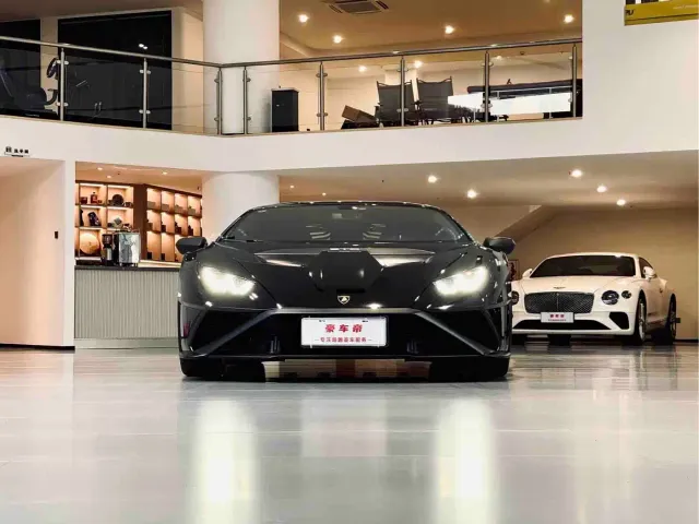 Lamborghini Huracan — Фото автомобиля 10