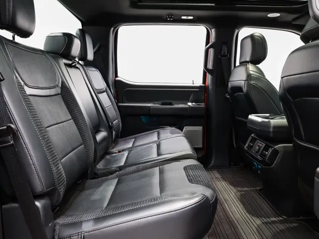 Ford F-150 Raptor — Фото автомобиля 11