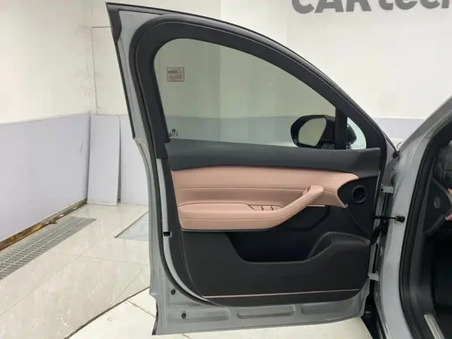 Nio EC6 — Фото автомобиля 16