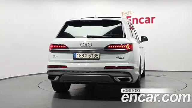 Audi Q7 45 TDI quattro Premium — Фото автомобиля 4