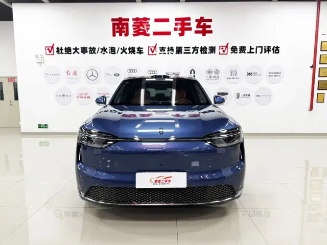 Aito M7 — Фото автомобиля 2