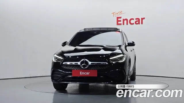 Mercedes-Benz GLA-Class H247 — Фото автомобиля 3