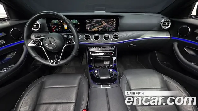 Mercedes-Benz E-Class — Фото автомобиля 7