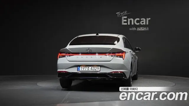 Hyundai AVANTE Avante (CN7) — Фото автомобиля 4