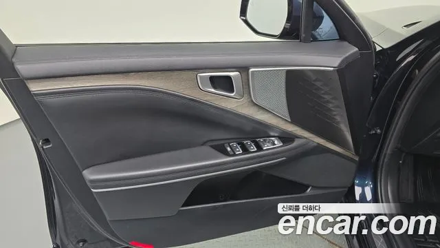 Kia K8 Hybrid — Фото автомобиля 13