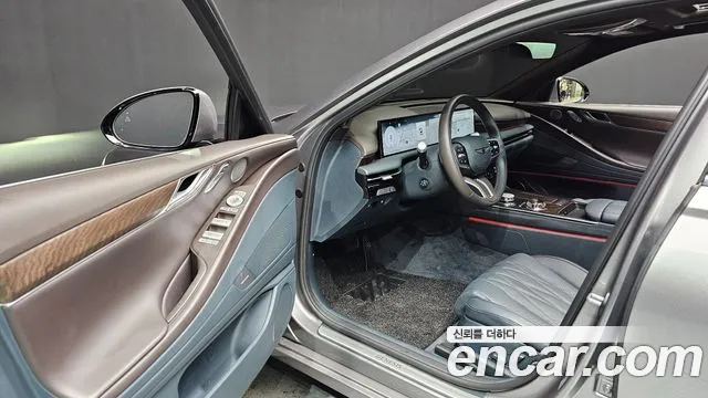 Genesis G80 Бензин 2.5 турбо AWD — Фото автомобиля 10